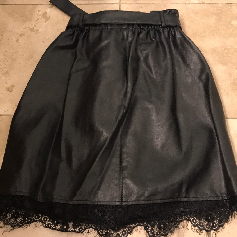 Zara Faux Leather Lace trim Skirt - Picture 8 of 8